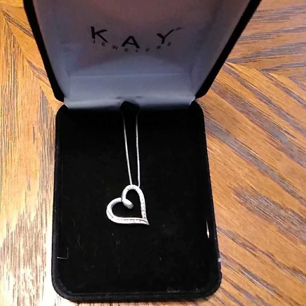 Kay Jewelers Heart necklace